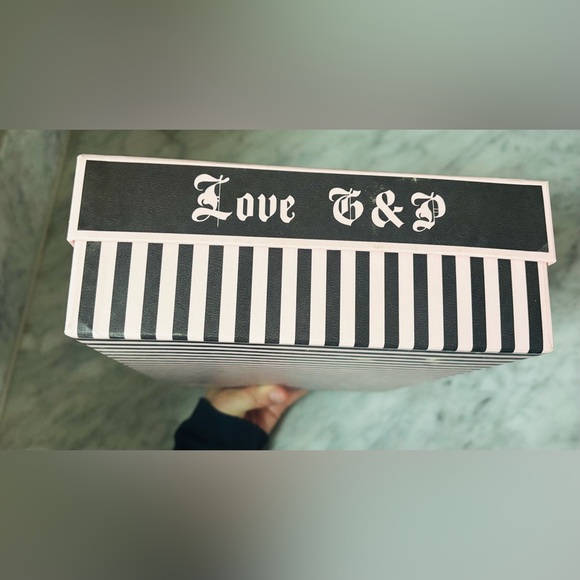 Juicy Couture Signature Decorative Box - Picture 4 of 12